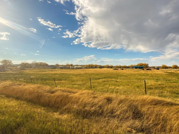 490 Twin Butte Dr, Lyman, WY 82937