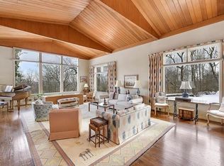 69 Charles Rd, Bedford Corners, NY 10549