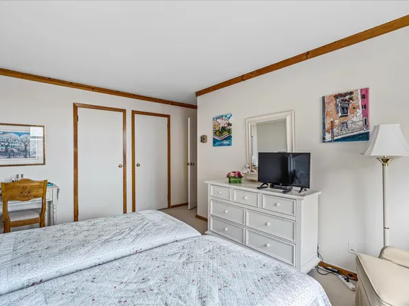 17-09 215th Street image 20 of 43