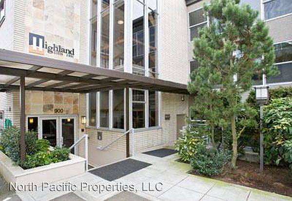 1st image of 900 Warren Ave N APT 103