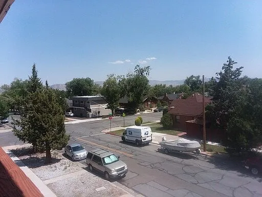 415 Reno Ave #C — Photo 17