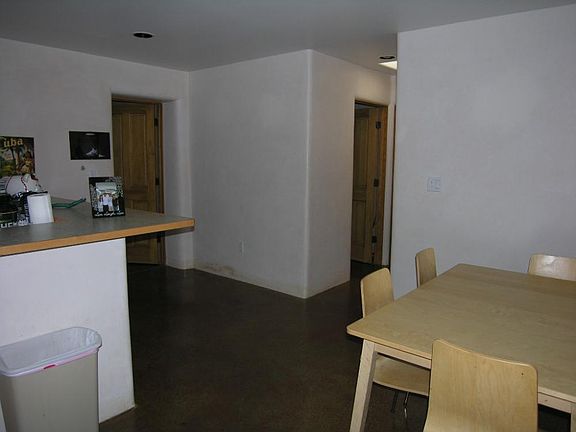 3rd image of 530A Lolita St