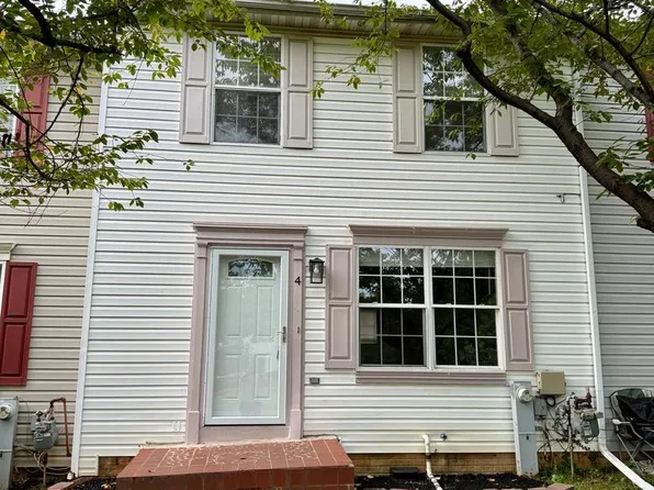4 Nancy Ct, Rosedale, MD 21237