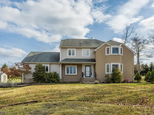 20 Alexandria Dr, Roxbury Twp., NJ 07876