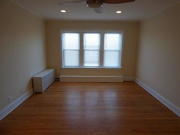 2nd image of 2417 W Pratt Ave #3