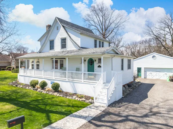 13875 Lake Dr, Monroe, MI 48161