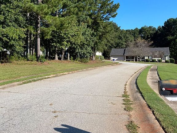 5th image of 5105 Reynolds Ct