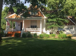 133 S Piatt St, Monticello, IL 61856