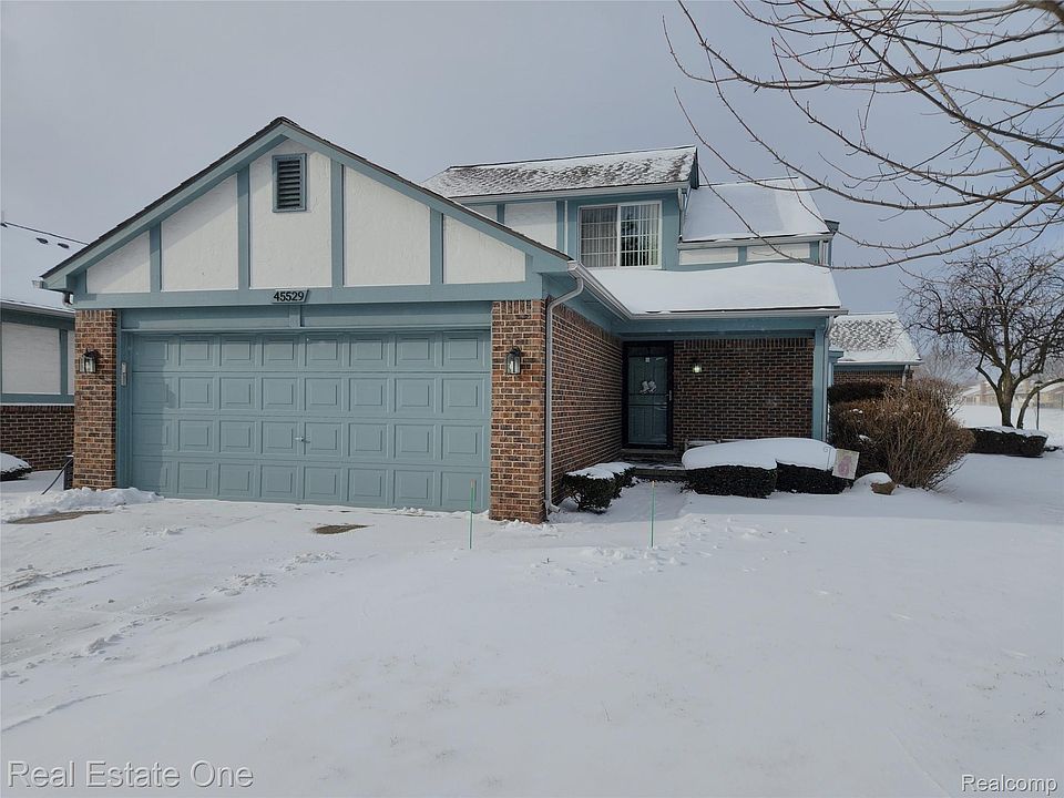 1st image of 45529 Essex Dr