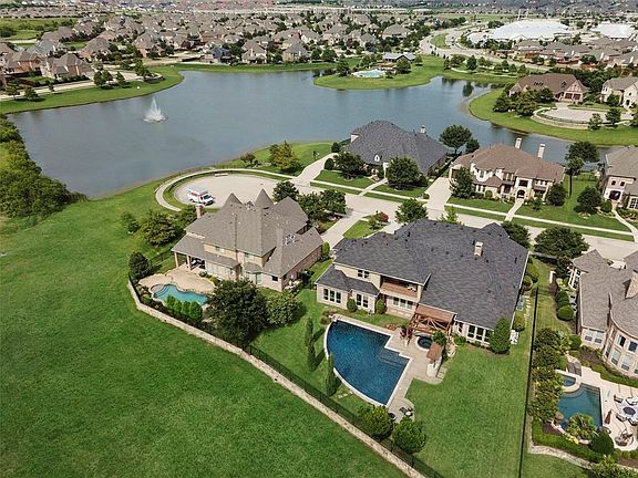 2nd image of 5669 Lakeshore Dr