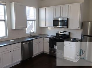 3800 W Diversey Ave APT 2R, Chicago, IL 60647