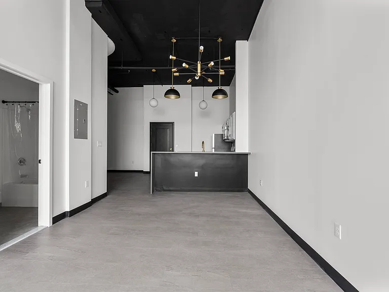 480 Myrtle Street — Photo 38