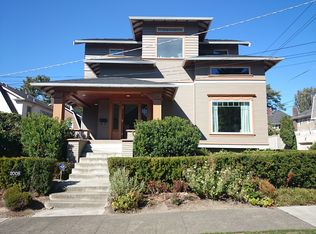 2008 E Aloha St, Seattle, WA 98112