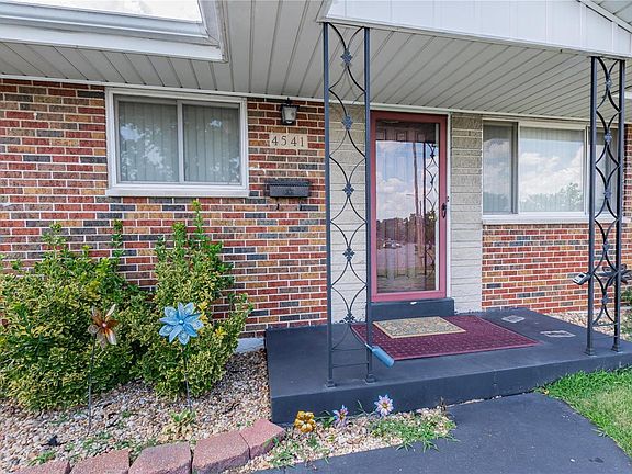 3rd image of 4541 Steffens Ave