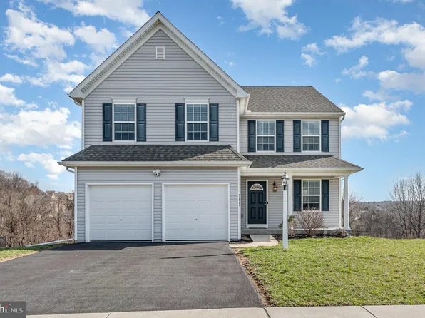 7022 Beech Tree Dr, Harrisburg, PA 17111