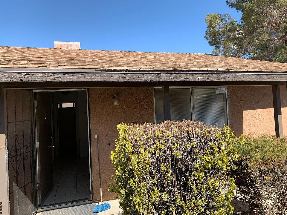1st image of 15862 Green Hill Dr APT 1
