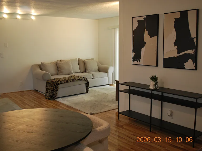 612 N Louise St #307 — Photo 6