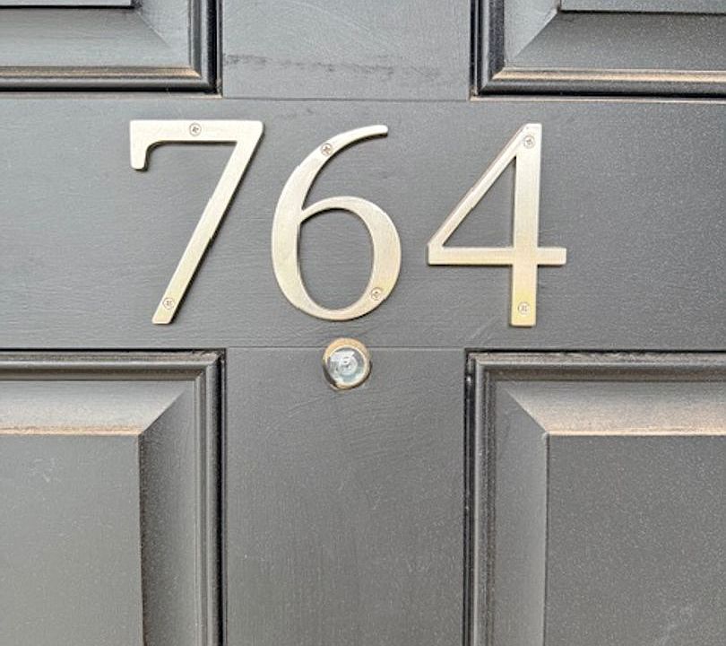 1st image of 764 Lawrence Ave