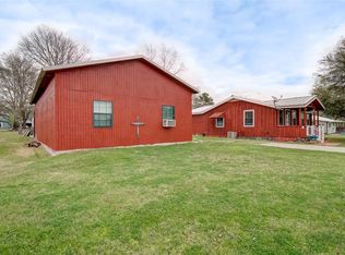 11 Sycamore Dr, Huntsville, TX 77320