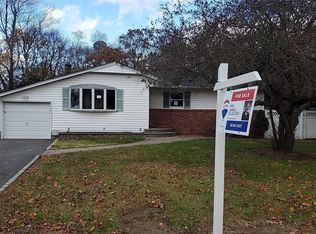17 Franklin Ave, Brentwood, NY 11717