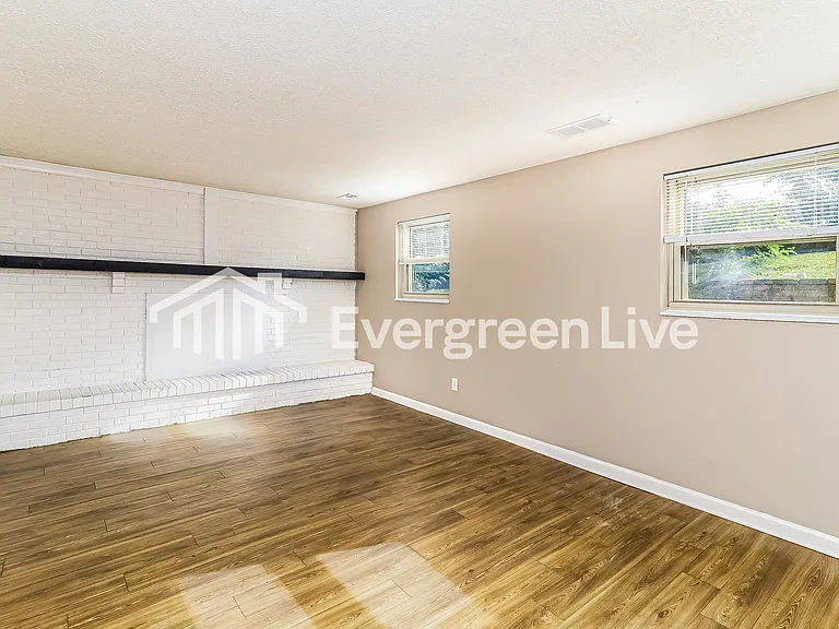 7732 Ravenswood Dr — Photo 7
