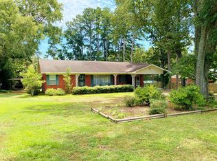 402 Tyler Holmes Dr, Winona, MS 38967