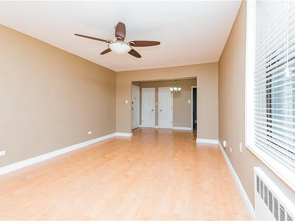 2271 Knapp Street image 1 of 17