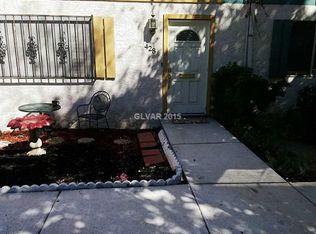 428 Greenbriar Townhouse Way, Las Vegas, NV 89121