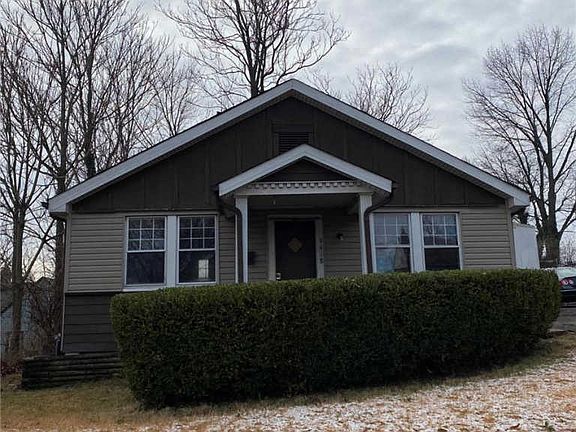 2nd image of 9418 Minerva Ave