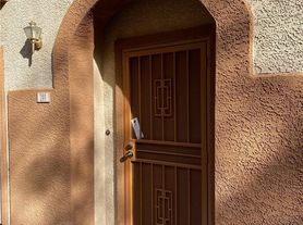 3935 Palm Beach St, Las Vegas, NV