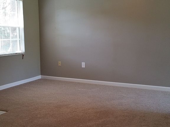 4th image of 220 Agua Vista St #1