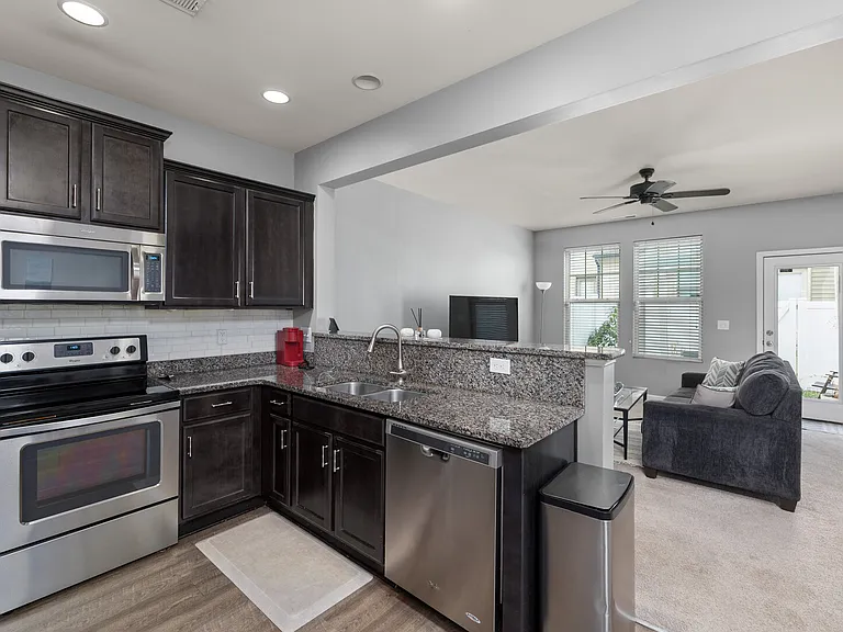 Virginia Colony Dr — Photo 8