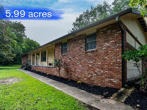 518 W Brush Creek Dr, Rogers, AR 72756