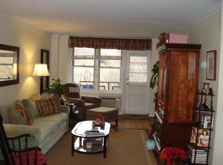 6820 Selfridge St APT 3G, Flushing, NY 11375
