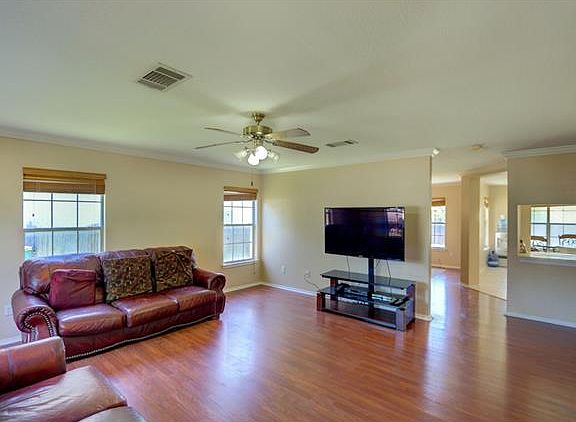 4th image of 1221 Mason Bend Dr