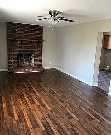 2nd image of 114 Gordon St