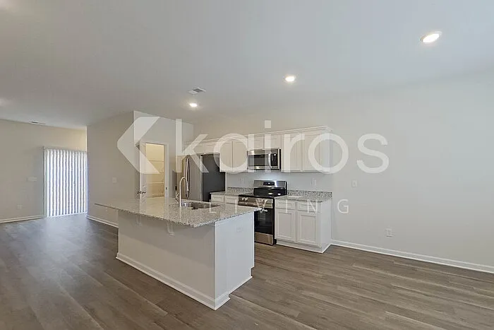 2137 Banyon Cir — Photo 5