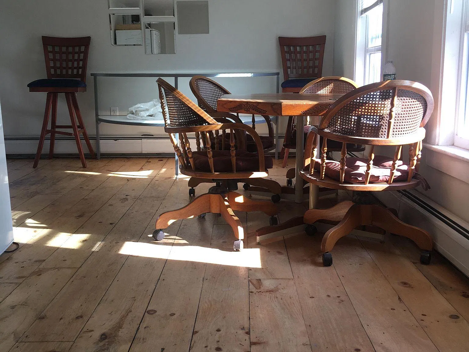 72 N Spring St — Photo 4