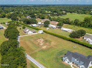 117 Pondview Ln, Youngsville, LA 70592