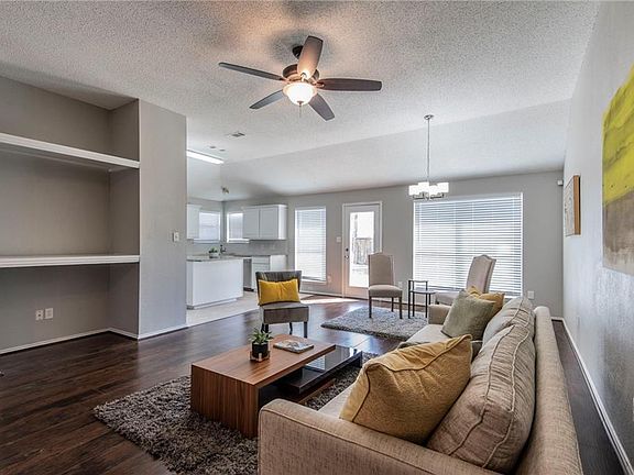 3rd image of 7015 Raven Meadow Dr