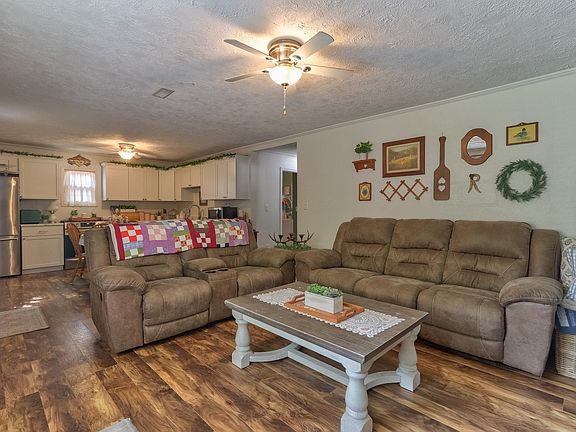 5th image of 1309 N Parklane Dr