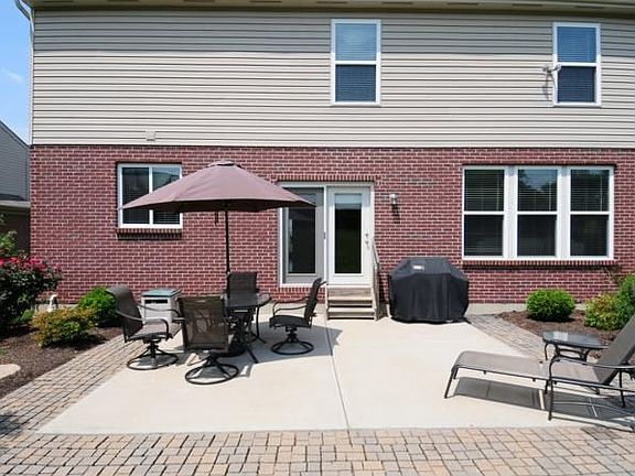 3rd image of 10036 Whittlesey Dr