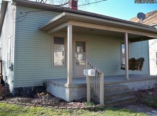 351 W Clark St, East Palestine, OH