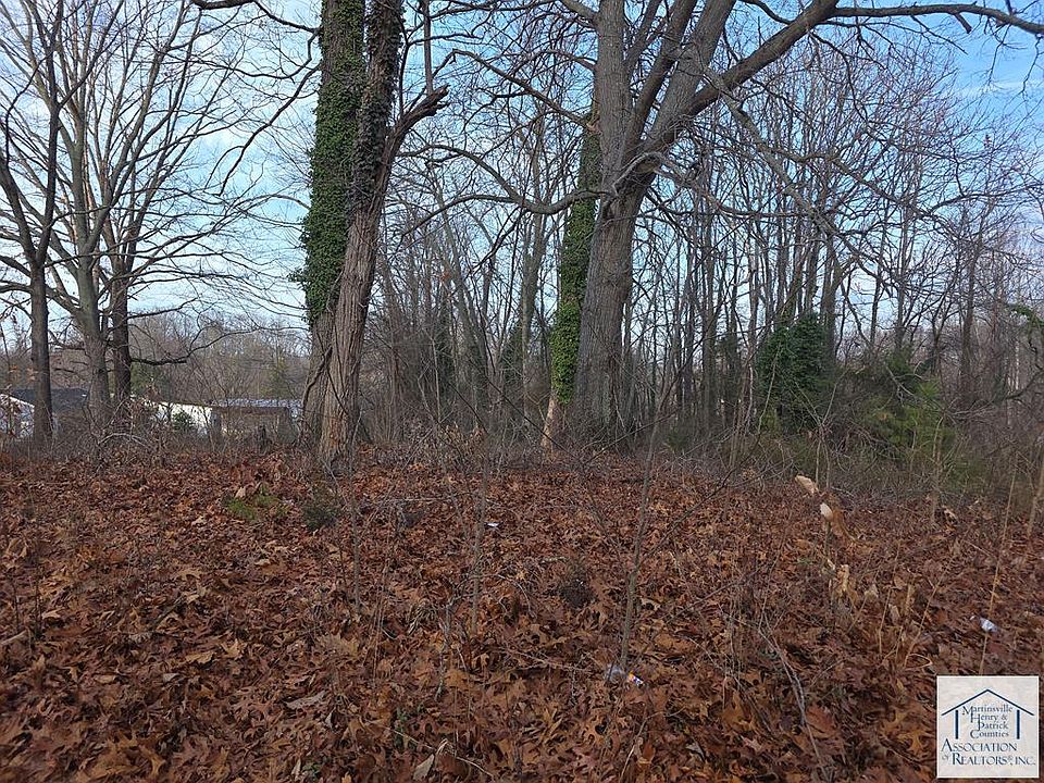 2nd image of 610 3rd St