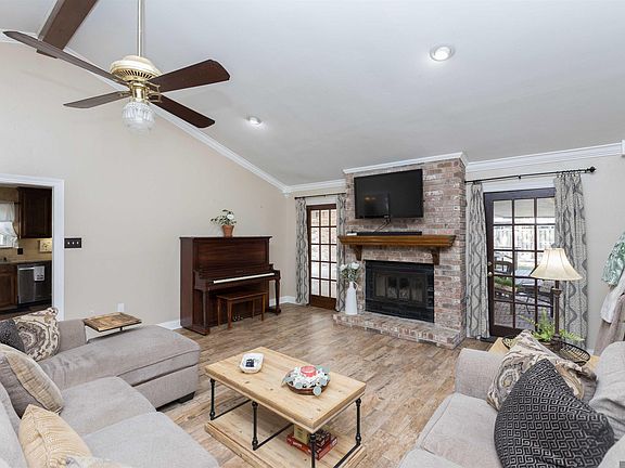 5th image of 18025 Burnham Way