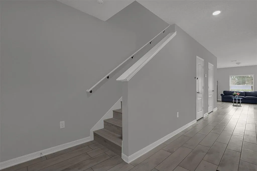 3 bed, 2.5 bath, 1490 sqft, $2,350 — Photo 4