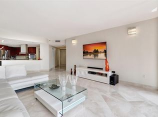4000 Island Blvd #L-2, Aventura, FL 33160