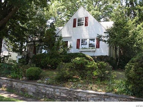 3rd image of 165 Lasalle Dr