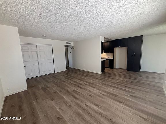 3rd image of 5502 W Barbara Avenue