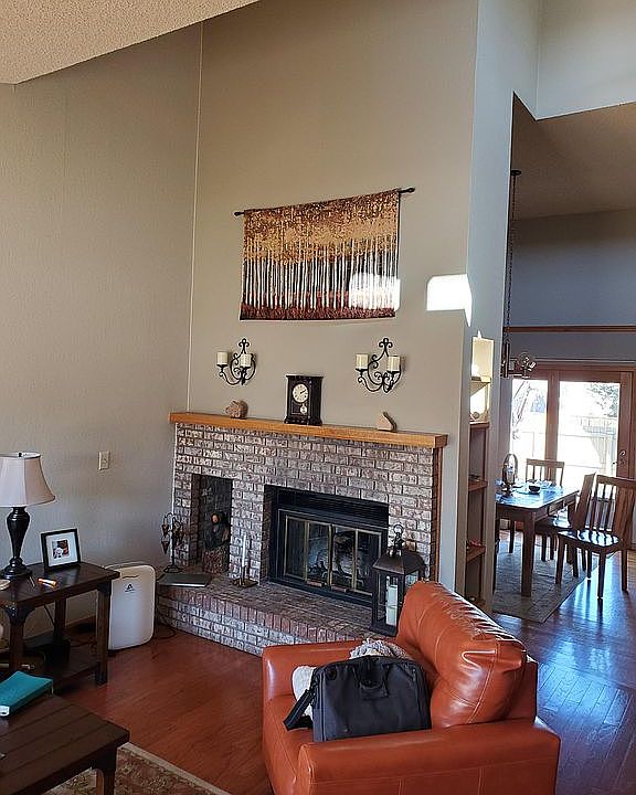 1st image of 791 Essex Dr